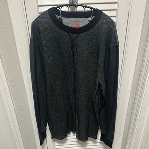 Hanes Black and White Knit Top